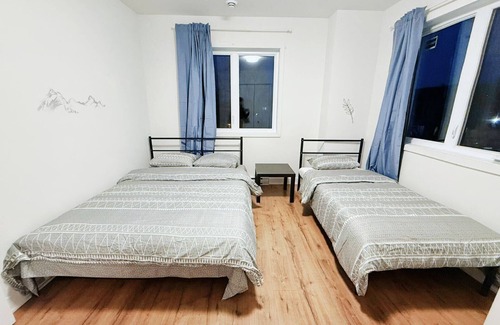 Longueuil Apartamento | Cozy 3BR Apt. | Close to Subway & Good Walkability