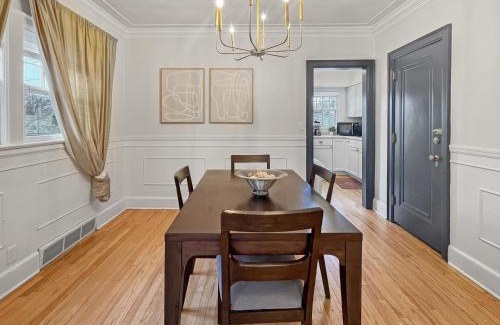 Des Moines Casa | Cozy 3br Home By Ingersoll Restaurant Scene
