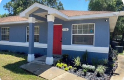 Ocala Casa | Cozy 3BR Home in Ocala - For Work Teams & Families