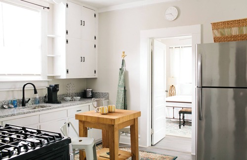Montgomery Apartamento | Cozy 3BR King Beds | Fast Wifi & Newly Renovated