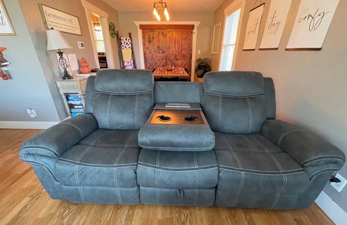 Salina Casa | Cozy 3BR, Theater Room & Firepit No Cleaning Fee!