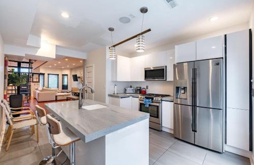 Shaw Casa | Cozy 3BR Townhouse - Heart of Washington DC