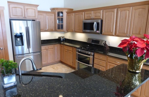 Deerfield Condominio | Nuevos condominios de lujo cerca del bosque - 20 minutos a Madison