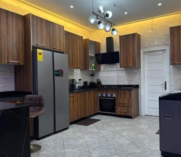 Teshie Villa | Cozy 4 bedroom at community 18 near spintex