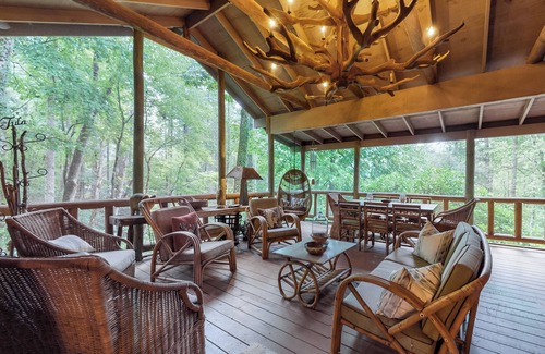 Lake Sequoyah Cabina | Cozy 4-bedroom cabin - 4 Minutes from Downtown Highlands