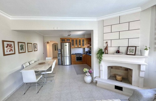 Marmaris Condominio | Cozy 4-bedroom condo in delightful Turunç with WiFi, AC