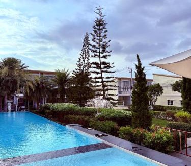 Nong Prue Casa | Cozy 4-Bedroom Getaway Secure Convenient Location