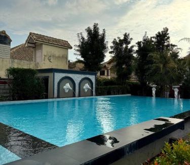 Nong Prue Casa | Cozy 4-Bedroom Getaway Secure Convenient Location