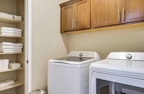 Biggs Field Casa | Cozy 4-bedroom house in El Paso near Oasis water park and Ft. Bliss
