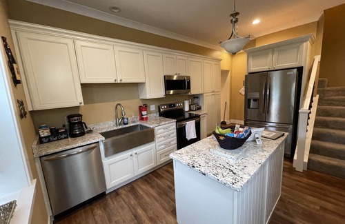 Madison Casa | Cozy 4-bedroom house in enjoyable Madison fast reliable WiFi