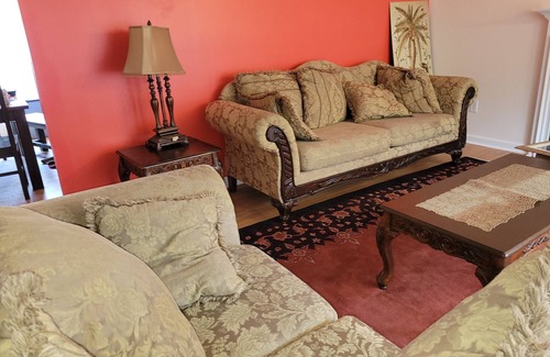 Greensboro Casa | Cozy 4-bedroom house with AC and WiFi near downtown Greensboro