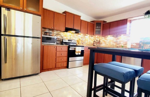 Coto Casa | Cozy 4-bedroom house with WiFi and AC in enchanting Isabela