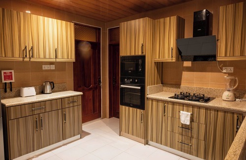 Nungua Casa | Cozy 4-Bedroom Townhouse in Community 25, Tema