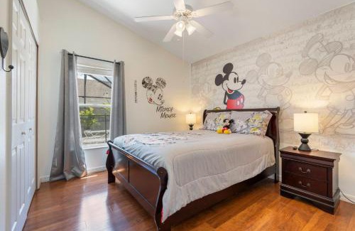 West Haven Casa | Cozy 4 Bedrooms Next to DisneyPrivate Pool