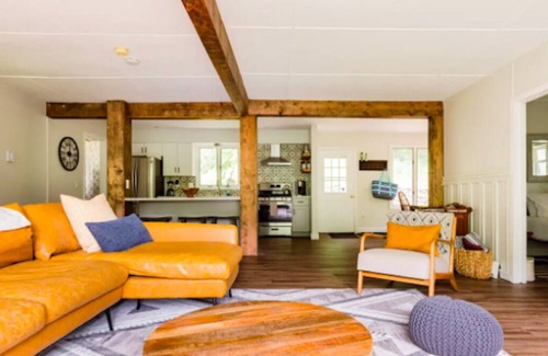 Shandaken Cabina | Cozy 4br Retreat, Fire-pit, Hot-Tub, Hiking- Seasonal Heated/Saltwater Pool