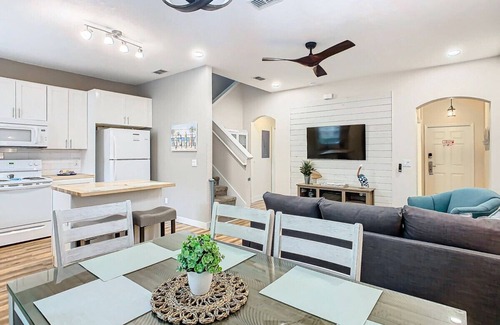 Wellington Apartamento | Serene 4-Bedroom Townhome in Regal Palms Resort
