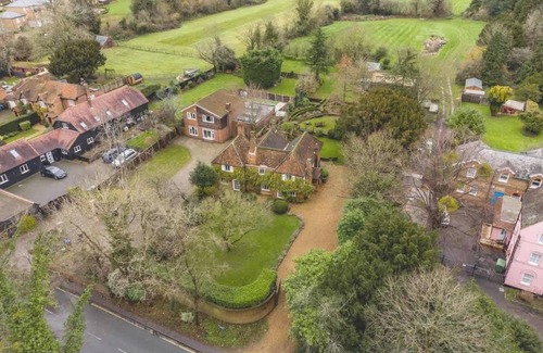 George Green Casa | Cozy 5-Bed Cottage Retreat – Perfect for Families