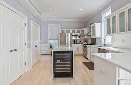 Wainscott Woods Casa | Cozy 5 Bedroom With Wi-fi And Air Condition