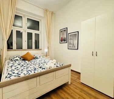 Liesing Apartamento | Cozy 5 BR Shared Apartment for 10P 10-Min to Kaufpark Alterlaa