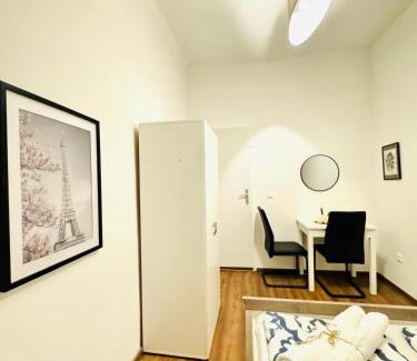 Liesing Apartamento | Cozy 5 BR Shared Apartment for 10P 10-Min to Kaufpark Alterlaa