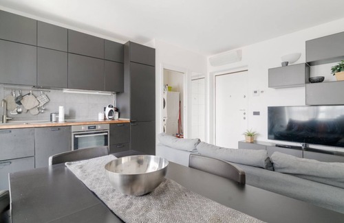 Gallaratese Apartamento | GuestHost - Bonola M1 Balcony Apartment