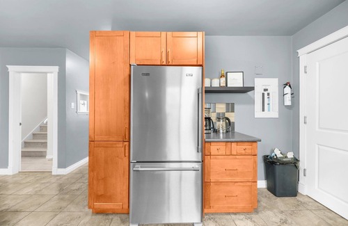 Edmonton Casa | Cozy 5BR, Steps to University of Alberta, Hospital, Whyte Ave, River Valley