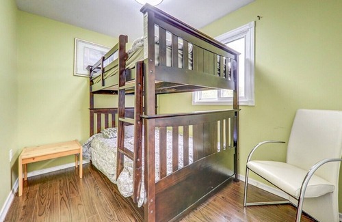 Kirkfield Cabaña | cozy 5br waterfront cottage kirfield,hotub