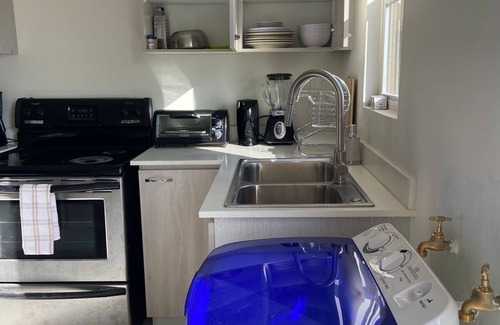 Portmore Casa | Cozy 8-Person Retreat In Gated Community Near Shops & Beaches!