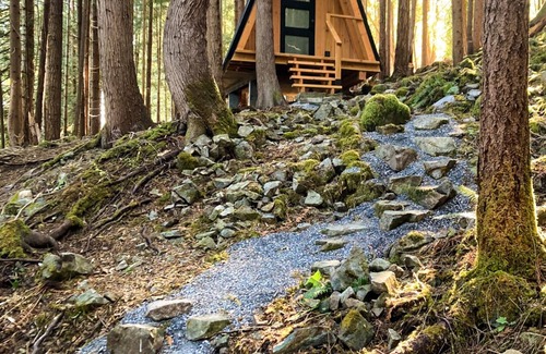 Vananda Cabina | Cozy A frame Cabin in the forest on Texada Island