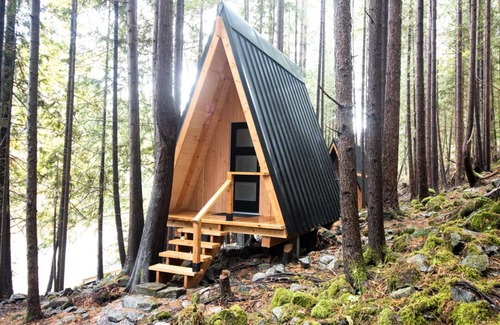 Vananda Cabina | Cozy A frame Cabin in the forest on Texada Island