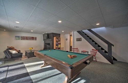 Wilmington Casa | Cozy A-Frame Cabin with Pool Table 8 Mi to Mt Snow!