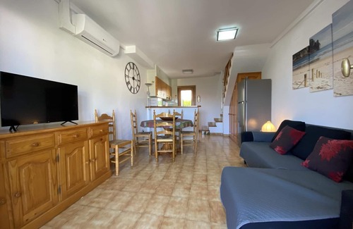 L'Escala Cabaña | Acogedora y céntrica casa con piscina comunitaria