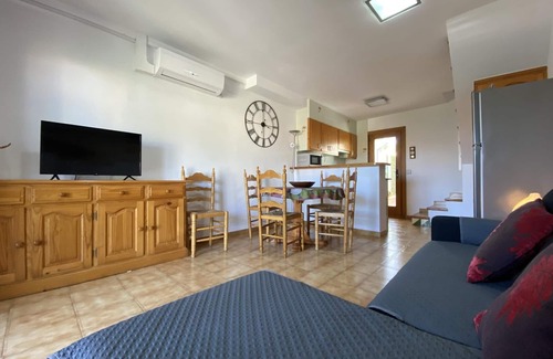 L'Escala Cabaña | Acogedora y céntrica casa con piscina comunitaria