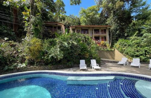 Quepos Apartamento | Cozy AC EcoCondo 4 with Pool Wildlife Visits