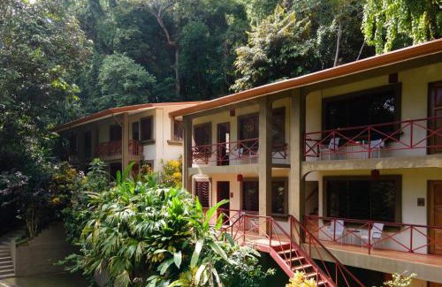 Quepos Apartamento | Cozy AC EcoCondo 4 with Pool Wildlife Visits