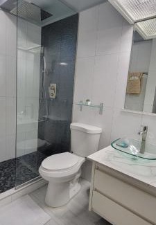 New Kingston Apartamento | Cozy Accommodations - Abbey Hope View