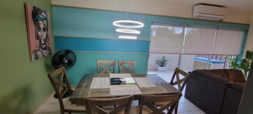 New Kingston Apartamento | Cozy Accommodations - Abbey Hope View
