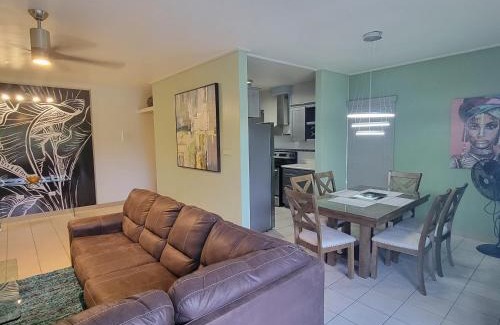 New Kingston Apartamento | Cozy Accommodations - Abbey Hope View