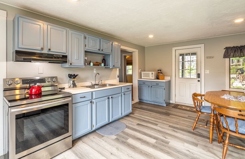 Ticonderoga Casa | Cozy Adirondack Loft Near Lake Champlain & George, Hiking and Historical Sites