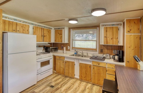 Deadwood Cabina | Cozy Adventurer's Cabin in Deadwood Canyon