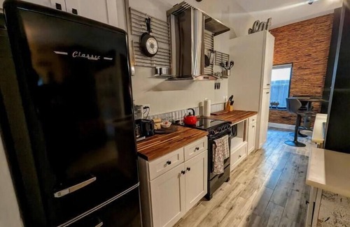 Tampa Heights Casa | Cozy AF Steel Rose Studio