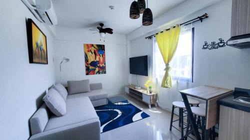 Talisay Apartamento | Cozy almond drive condo in cebu