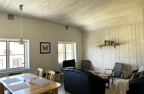 Innerstaden Apartamento | Cozy and bright 3-bedroom APT in Visby