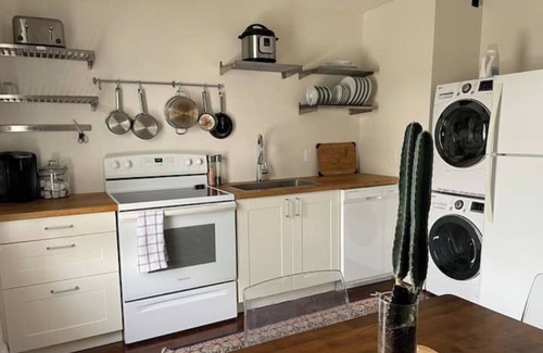 London Apartamento | Cozy and Bright - 5 mins to LHSC