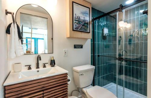 Blackshear-Prospect Hill Apartamento | Cozy and Bright Mid-Century Gem in Eastside Action