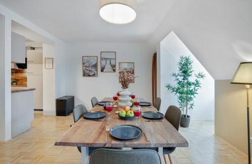 Graz City Centre Apartamento | Cozy and Calm - Historic City Center with Free Parking by HERO HOMES