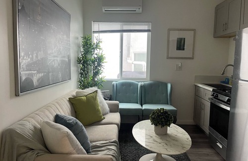 Pico-Union Apartamento | Cozy and Central to All Apartment