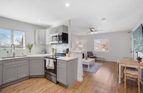 Pueblo Apartamento | Cozy and Centrally located brand new 2B 1Ba Apt #4