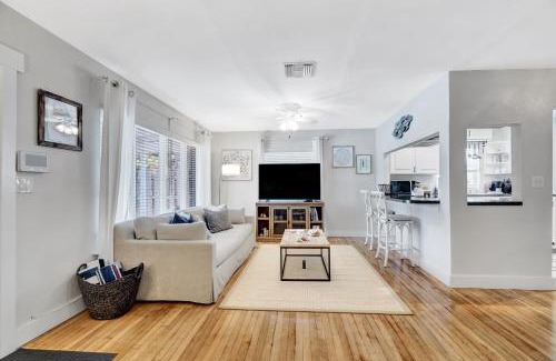 Southside Casa | Cozy and Charming in SoSo
