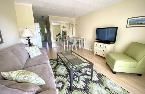 North Ocean City Condominio | Cozy and Clean 1BR/1BA condo with ocean views and just a few steps to the beach!